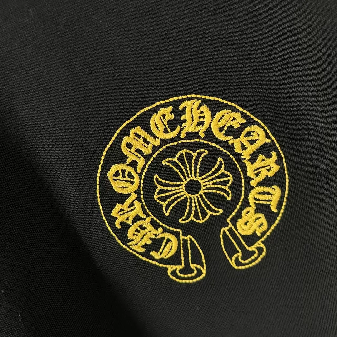 🅿️200 ch Cro* 2025 summer new style Sanskrit horseshoe cross cross vacuum embroidery short-sleeved t-shirt customized fabric 300g same style for men and women Size: S M L XL XXL Five codes Color: black white
